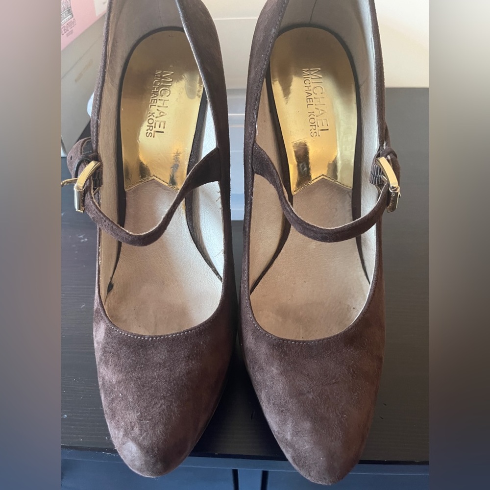 Michael Kors Suede Pumps